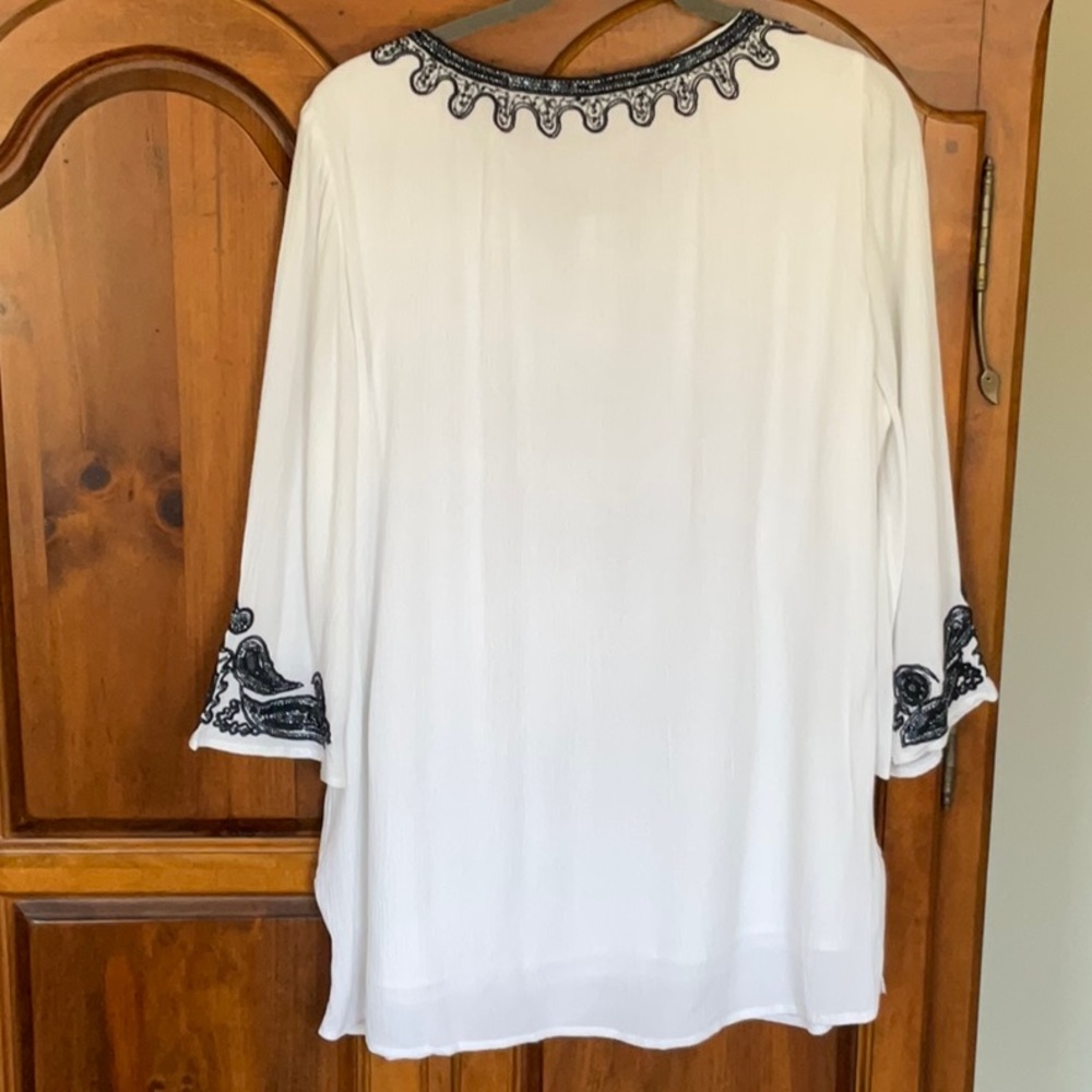 NWT Chico’s Embellished White Gauze Boho Tunic Size M - Picture 11 of 16